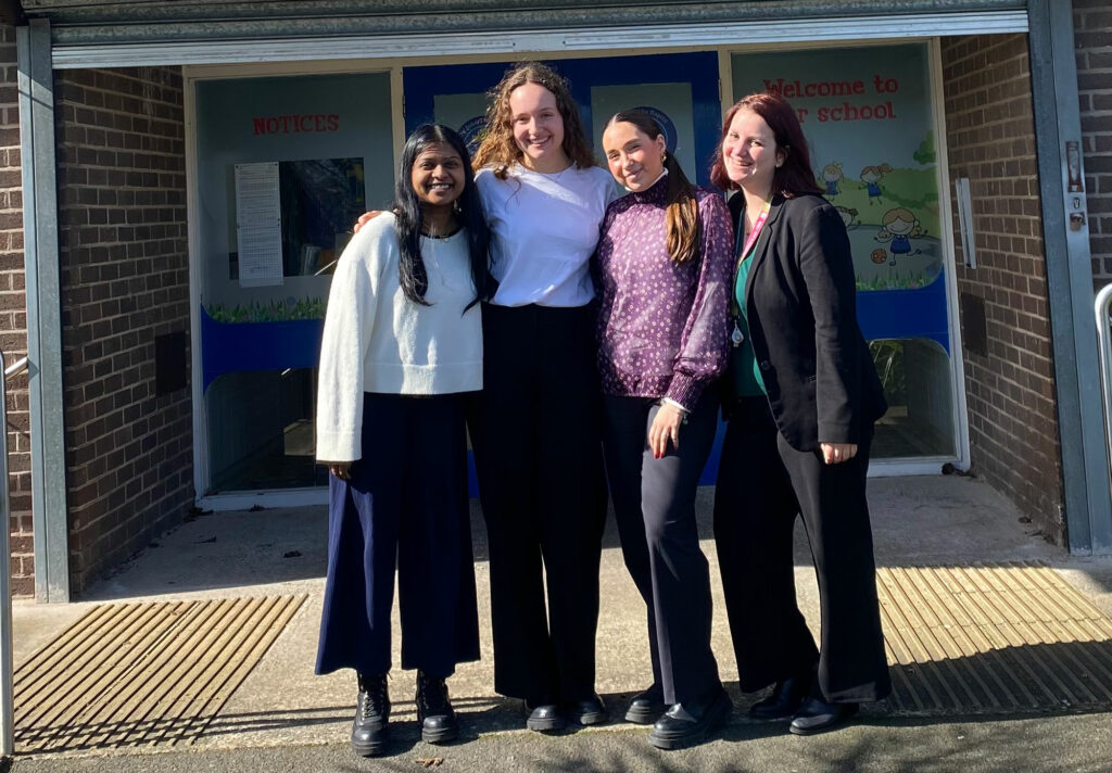 International students teaching PS children in German, Flemish and Spanish.